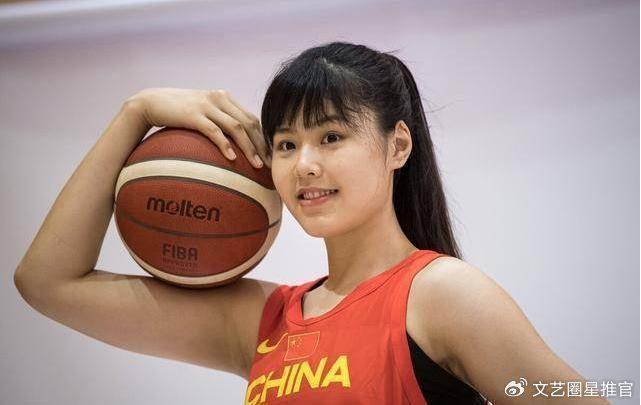 WNBA没打完，又签土耳其豪门，上缴广东队，李月汝薪酬剩多少？