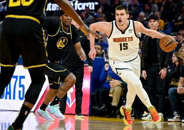 约基奇有力使不出队友帮助有限 掘金的麻烦来了