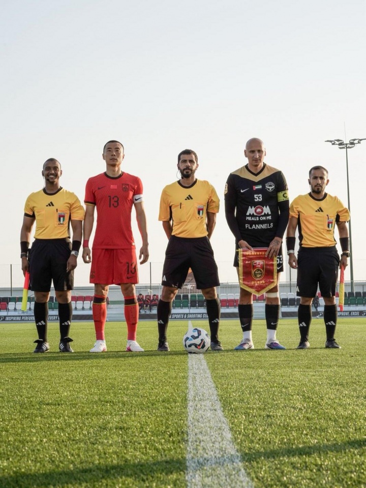 凯时KB88-前利物浦中场交手国足!33岁谢尔维与国足踢热身赛,作为队长首发