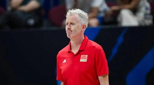 凯时KB88-男排首批集训掀“青春风暴”！谁能留到最后？排超最佳仅2人入选|中国男排|王滨|温子华|余翔|胡翰林_新浪体育_新浪新闻