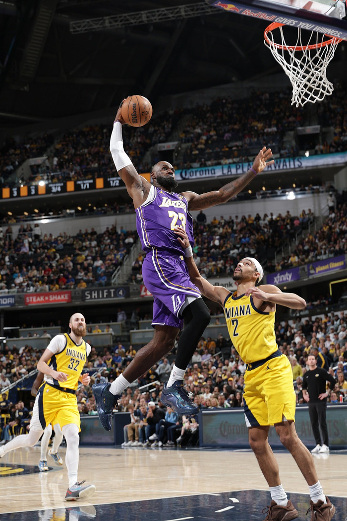 凯时KB88-湖人夏天版图已经写好，新星超级顶薪，老詹回如何选择？|季后赛|东契奇|勒布朗·詹姆斯|里夫斯|首轮_新浪体育_新浪新闻